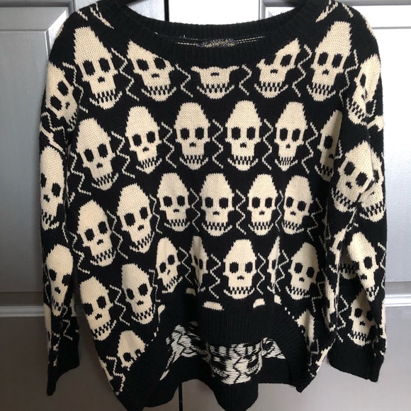 QED London Sweaters - Skull knit sweater